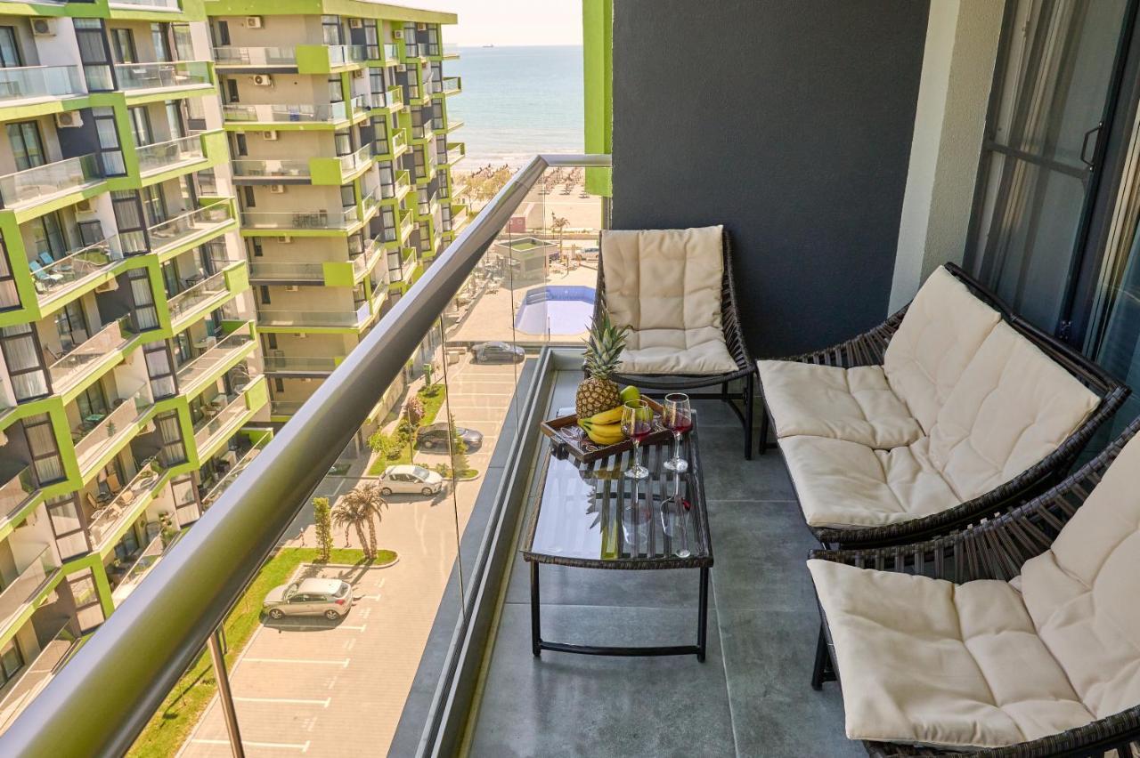 Sea Shore Apartments - Spa N Pools Beach Resort Mamaia Exterior foto